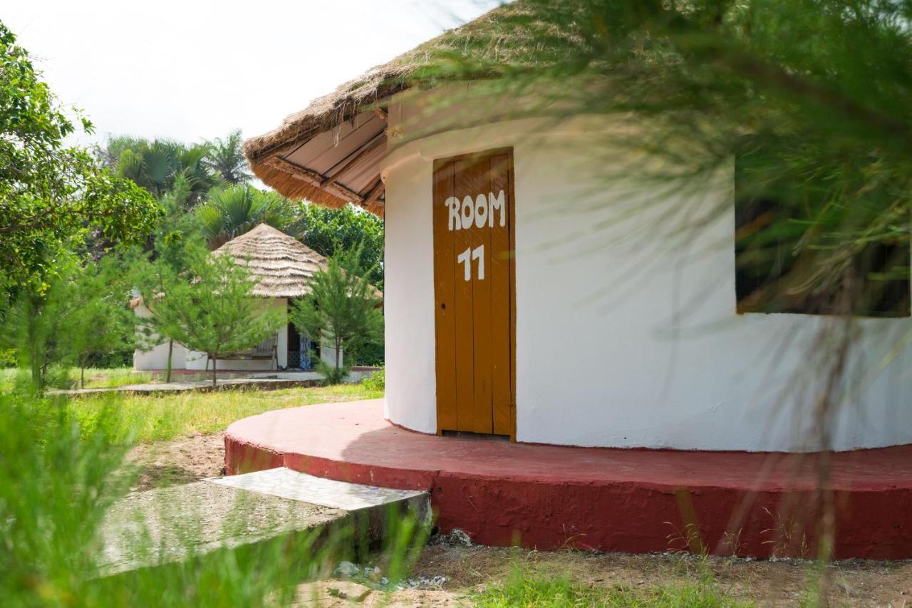 Tamba Kuruba Eco-Lodge Folonko Buitenkant foto